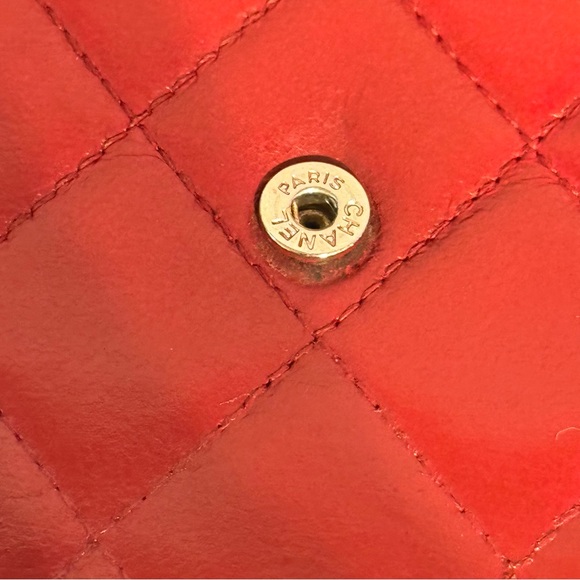 CHANEL Lambskin Quilted Large Gusset Flap Wallet Red Includes silver chain - Picture 8 of 11